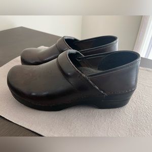 Dansko clog 40 brown